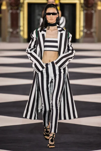 Look 31